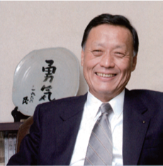 社長三浦が会長に、専務万代が社長に就任